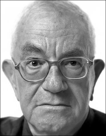 LEON KARAPANAGIOTIS 2003